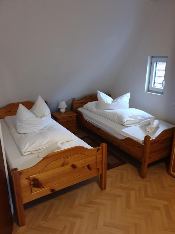 Landgasthof Rose Hotel Ditzingen Buitenkant foto