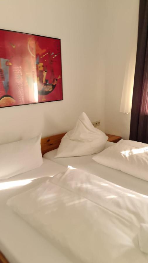 Landgasthof Rose Hotel Ditzingen Buitenkant foto