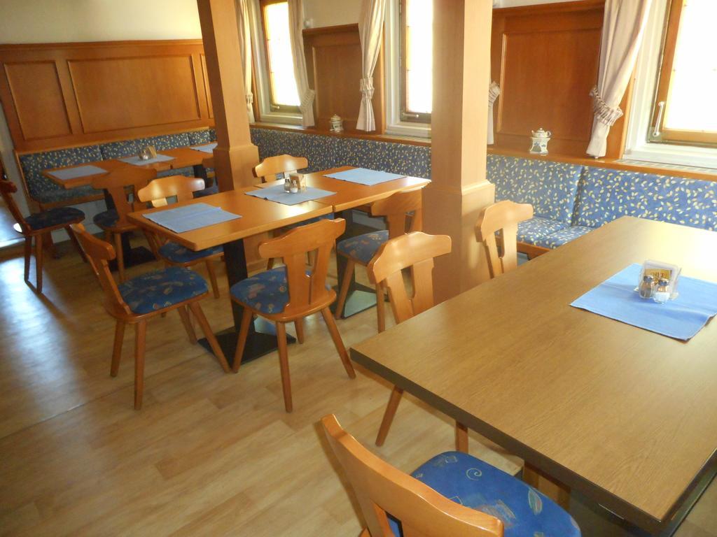 Landgasthof Rose Hotel Ditzingen Buitenkant foto